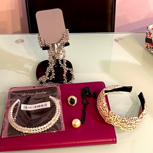 Closet Clearance on Ladies Jewels NWT (#11) - Picture 1 of 7